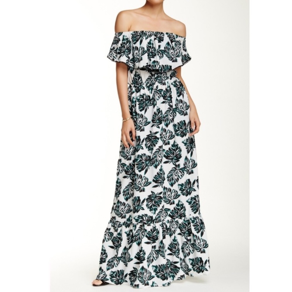 Romeo & Juliet Couture Dress